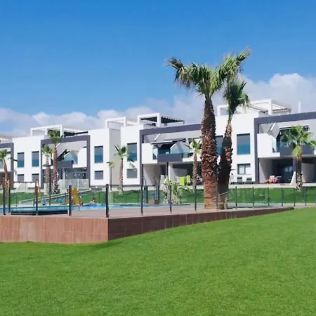 En Punta Prima Oasis Ix Torrevieja